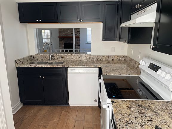 5th image of 14 Houmas Pl
