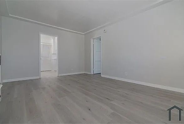 2nd image of 6056 10th Ave #1.0