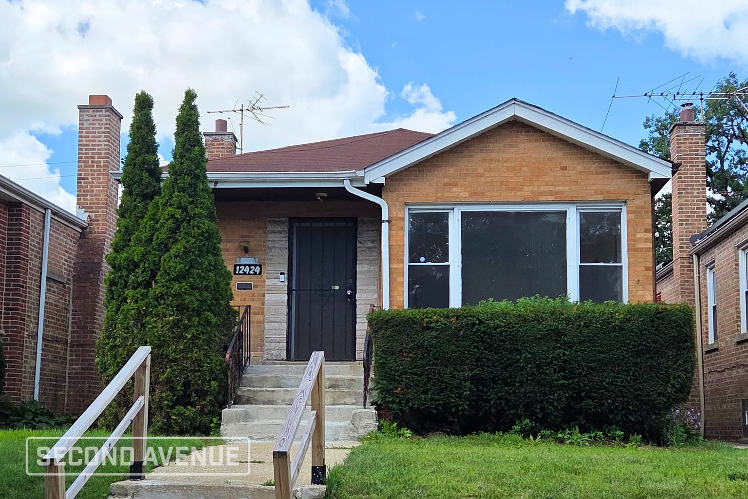 12424 S La Salle St photo 1