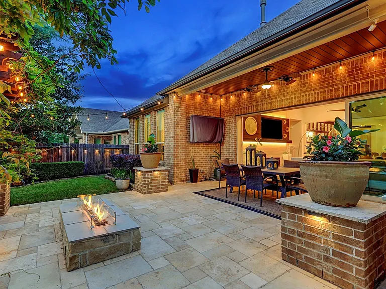 5911 Vineyard Creek Ln — Photo 41