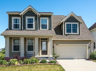 8045 Beechtree Ln, West Des Moines, IA 50266