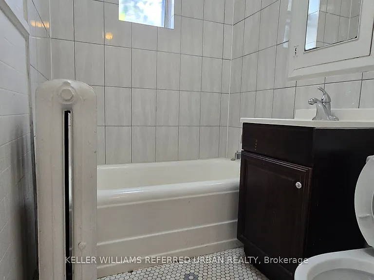 137 Eglinton Ave W #28 — Photo 12