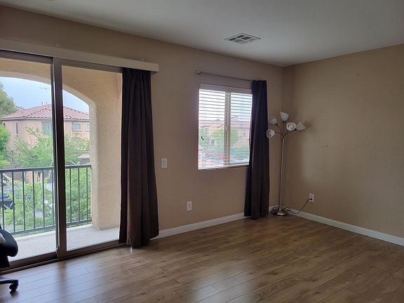 5th image of 11821 Alava Ave