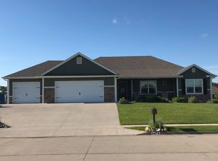 6475 Russian Setter Cir, Ashland, MO 65010