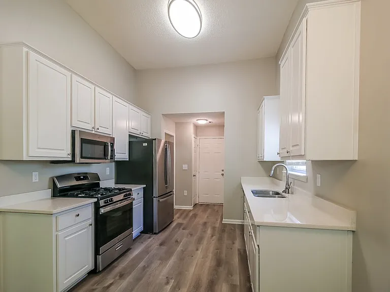 154 Fairhaven Trl — Photo 8