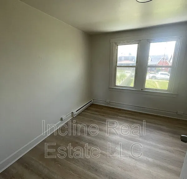 1133 Maryland Ave #3 — Photo 6