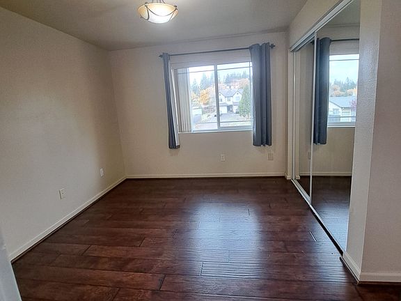 5th image of 70 Dion Ct APT 4