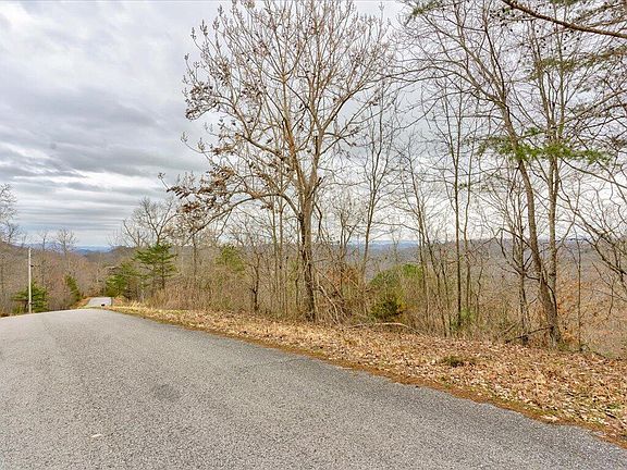 2nd image of LOT 811 Creekside Dr