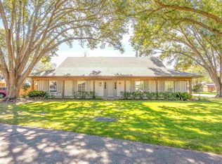 105 E Windsor Dr, Thibodaux, LA 70301