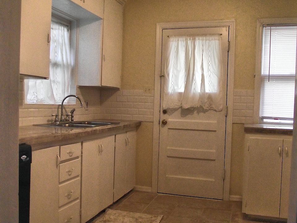 1st image of 2549 NW 36th St