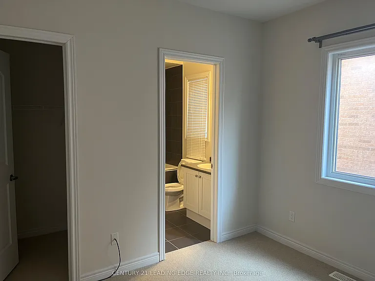 23 Boland Ct #1 BDRM UPPER LEVEL — Photo 7