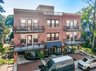 1200 Grandview Ave #201, Grandview, OH 43212