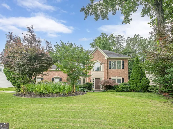 10865 Glenhurst Pass, Johns Creek, GA 30097