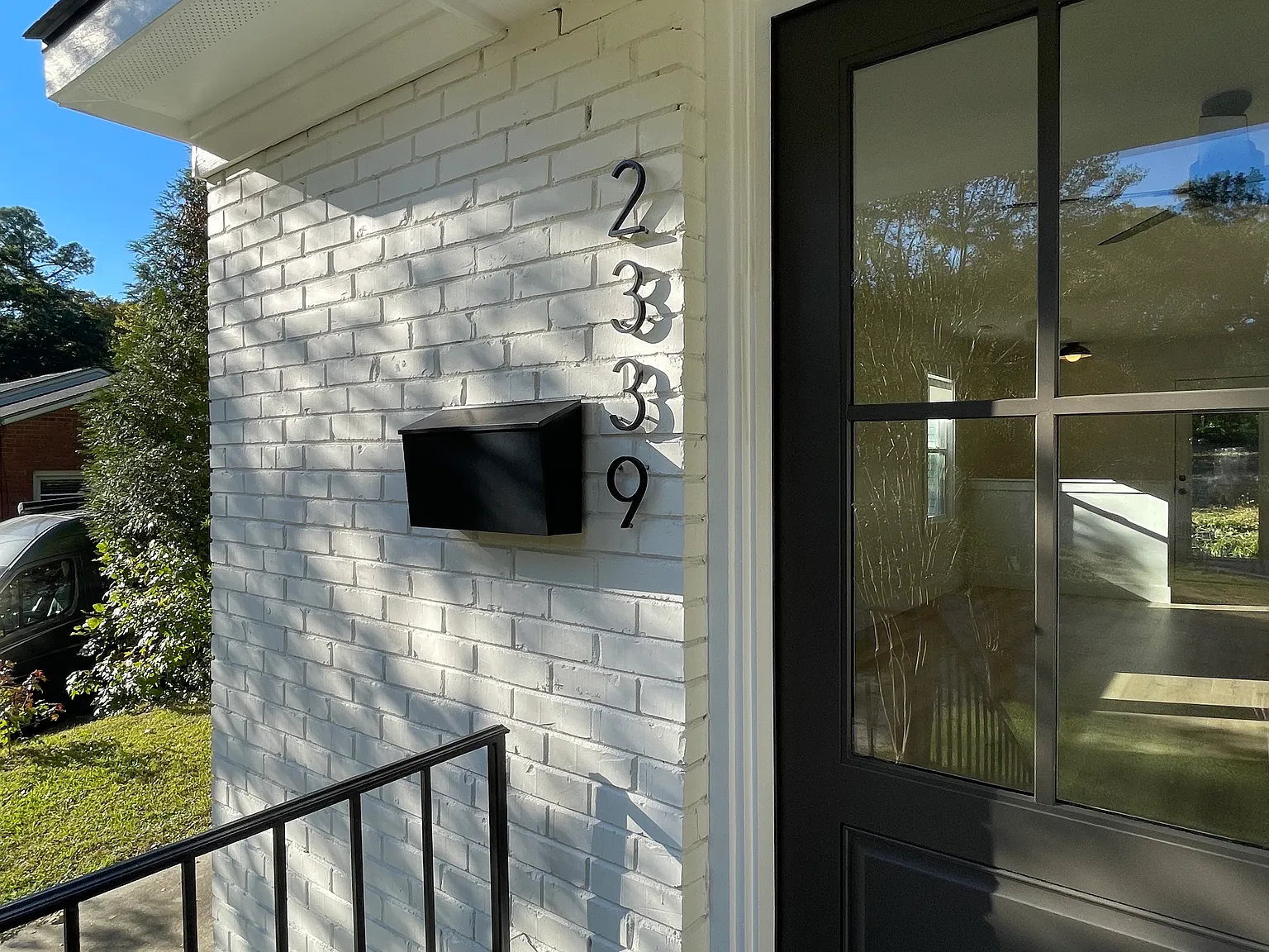 2339 Derby Dr — Photo 2