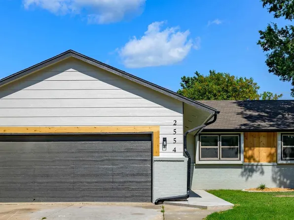 2554 S Dalton St, Wichita, KS 67210