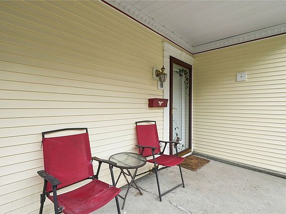 4th image of 426 Shady Ave