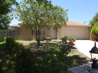 101 Princess Jennifer Dr, Kyle, TX 78640