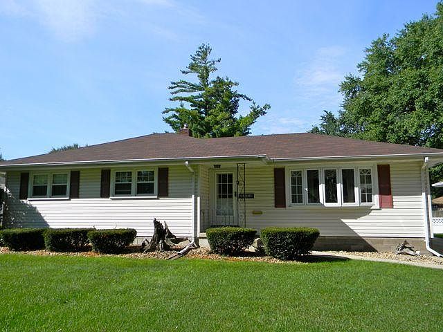 1st image of 9006 Parrish Ave