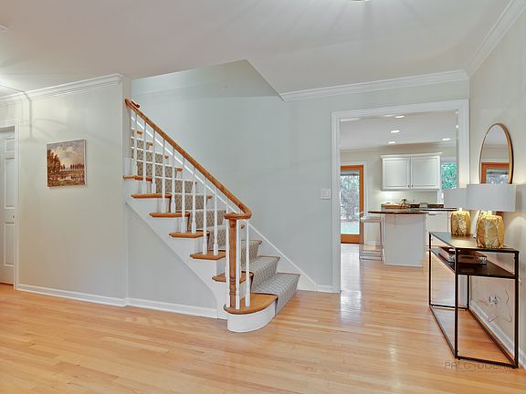 4th image of 1325 Wood Hill Ln
