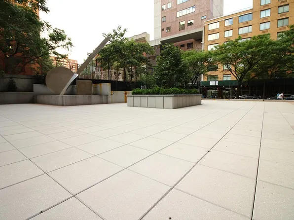 175 West 90th Street image 11 of 12