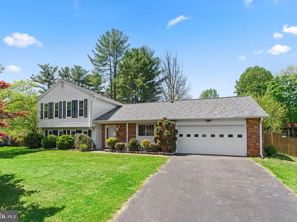 10022 Waterford Dr, Ellicott City, MD 21042