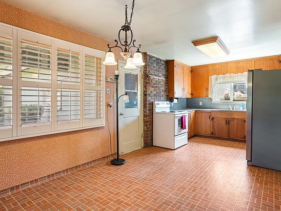 5th image of 611 Leo Drive