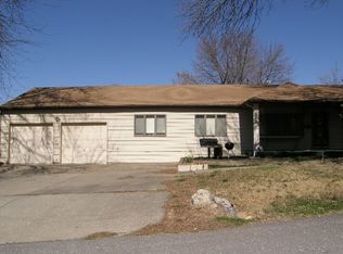 10926 E 9th St S, Independence, MO 64054