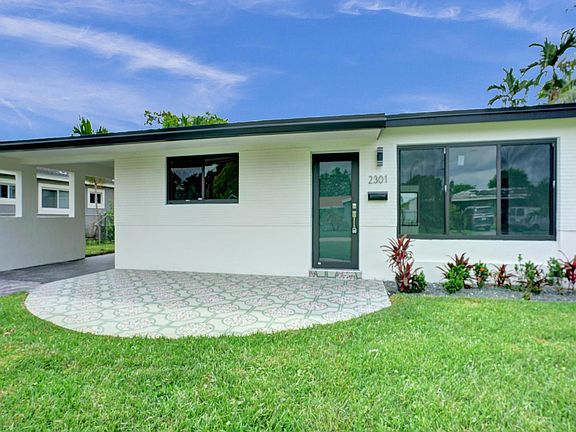 2nd image of 2301 Alcazar Drive