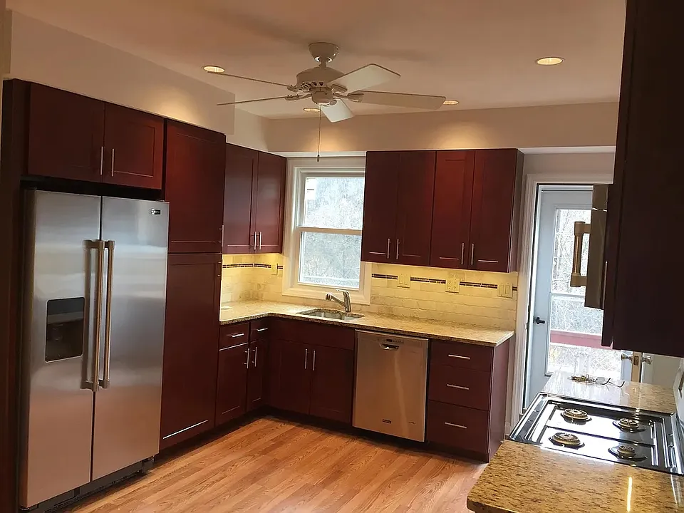 21 Saint Leo St
