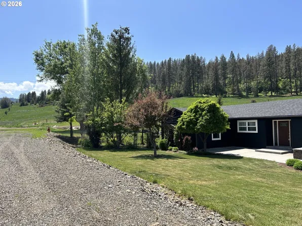 506 S Holmes St, Wallowa, OR 97885