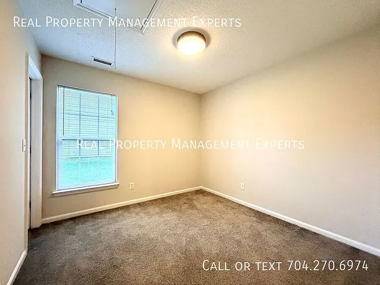 112 Bosburg Dr — Photo 9