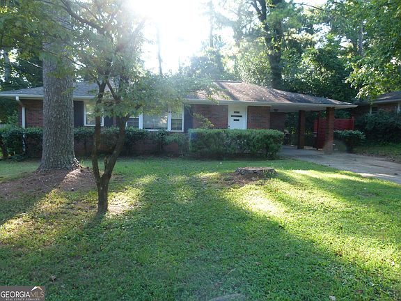 2nd image of 900 Oriole Ln SE #0