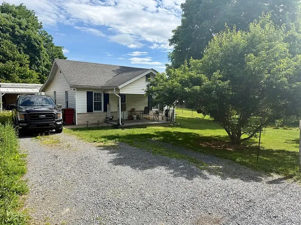 2826 Emory Ln, Johnson City, TN 37604