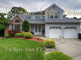 4 Chris Ann Ct, Old Bridge, NJ 08857
