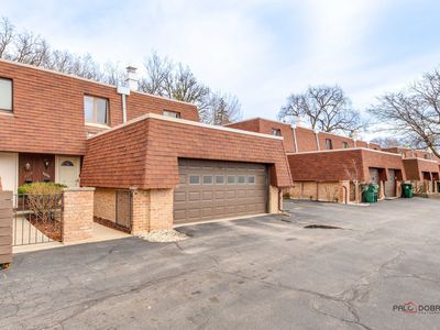 1073 Busse Hwy, Park Ridge, IL, 60068