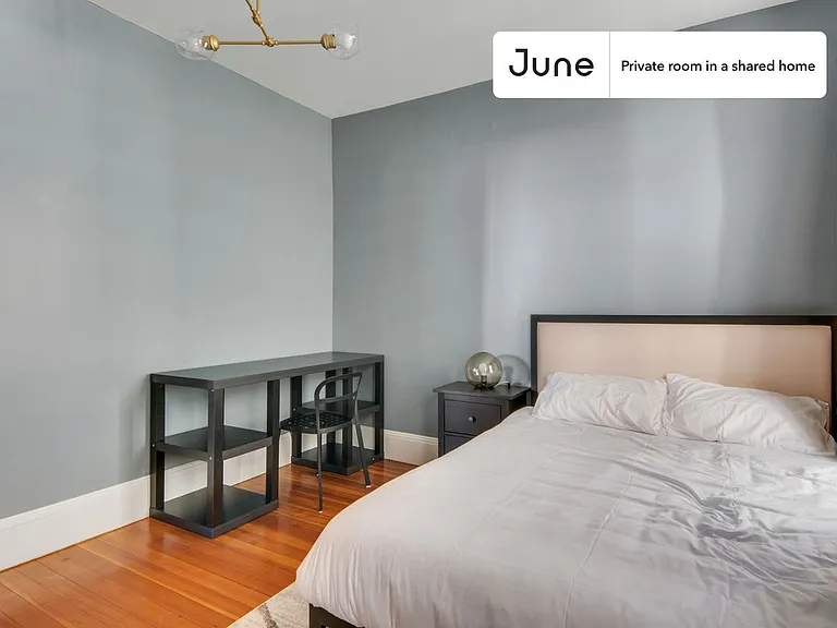 33 Howell St #B — Photo 2