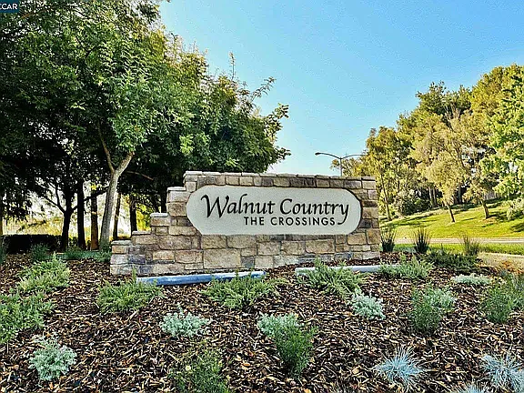 4413 Sugarland Ct — Photo 41