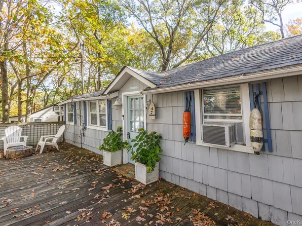 47 Woodcliff Trail, Baiting Hollow, NY 11933