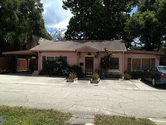 1st image of 813 Menendez Ct
