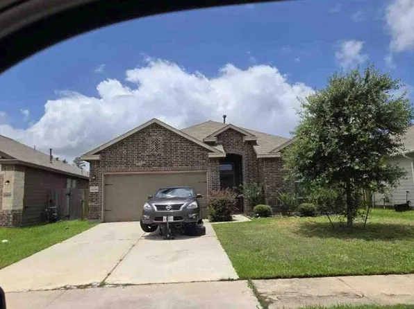 20065 Wade Hampton Dr, Cleveland, TX 77327