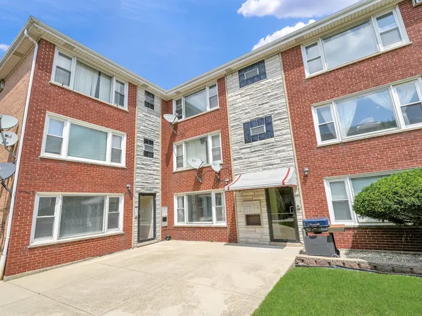 6940 W 65th St APT 1B, Chicago, IL 60638