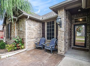 1733 Colorado Dr, Burleson, TX 76028
