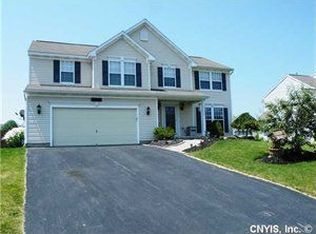 5024 Dongara Ln, Clay, NY