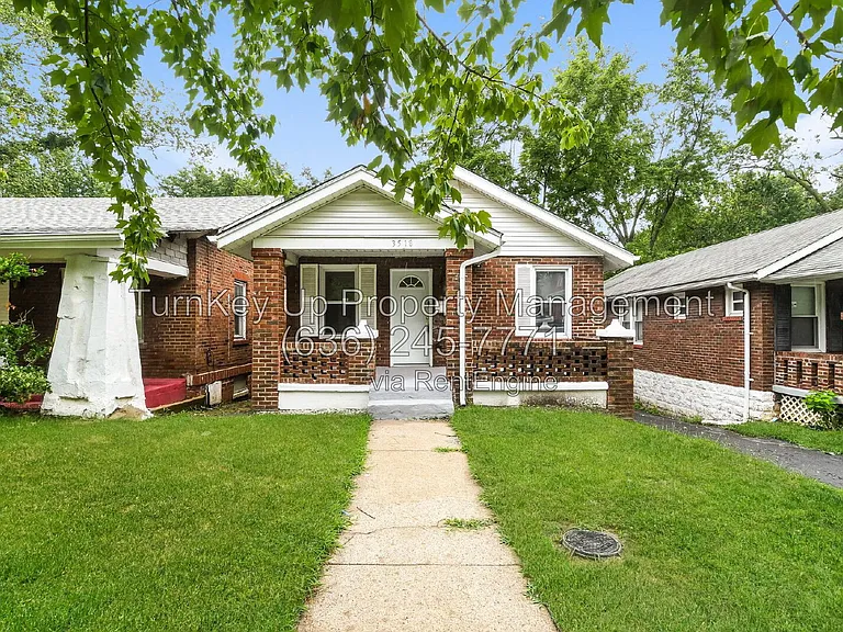 3518 Maywood Ave — Photo 1