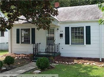 1st image of 818 Broad Ave