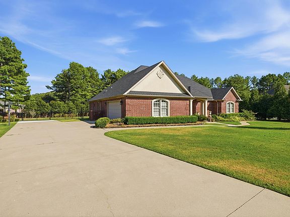 5th image of 70 Maggie Ln