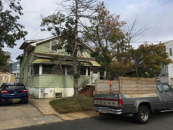 27 Birchwood Ave, Keansburg, NJ 07734