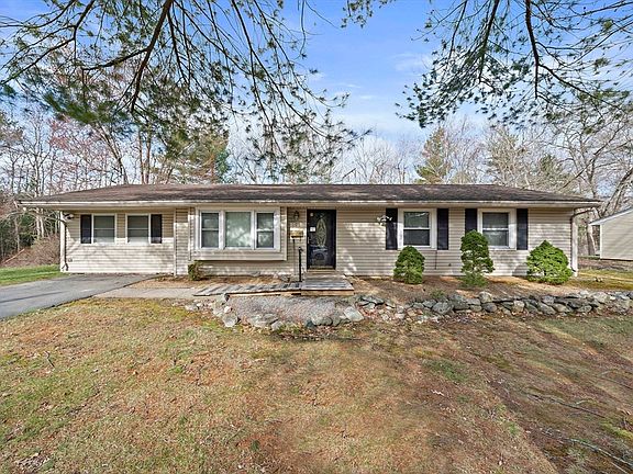 2nd image of 106 Sinclair Rd
