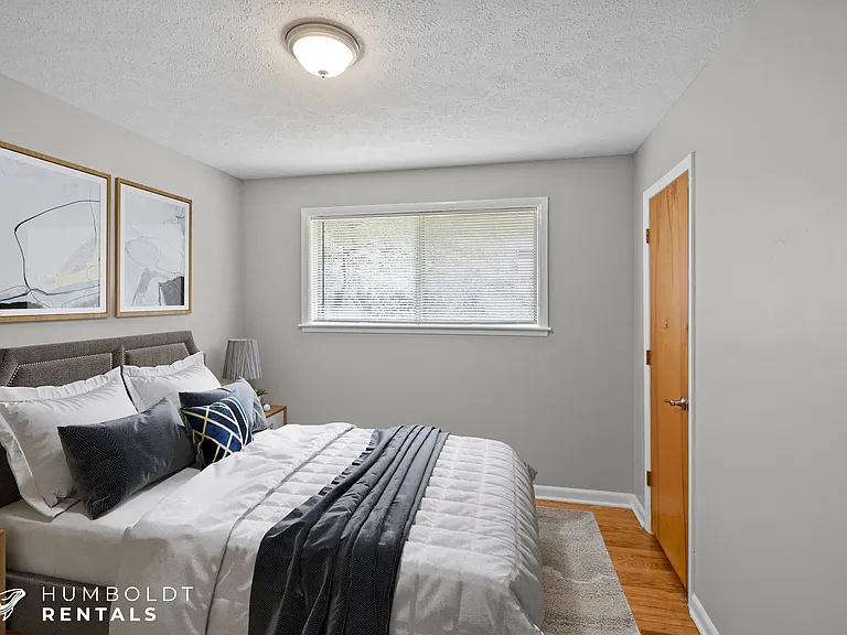 Chamberlain Pines — Photo 10