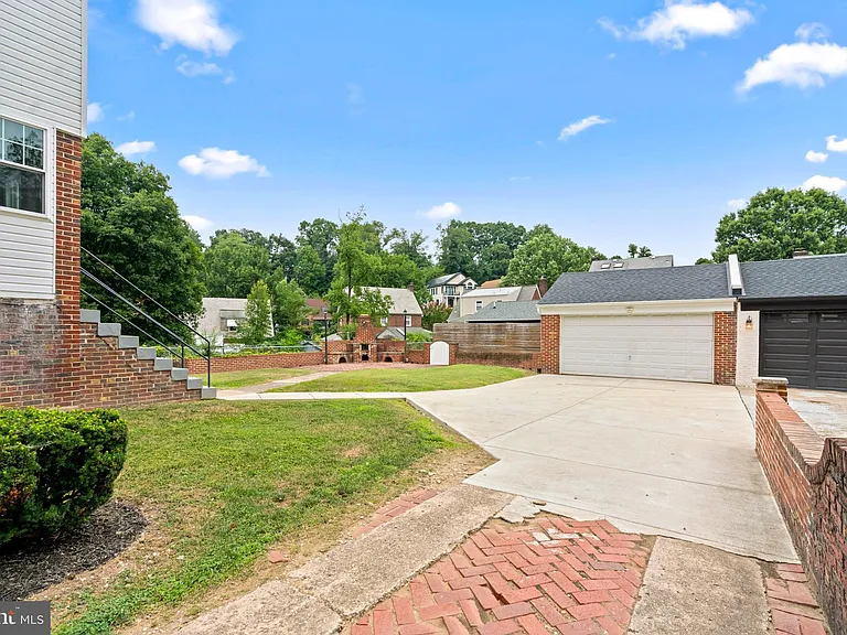 3418 Pennsylvania Ave SE — Photo 41